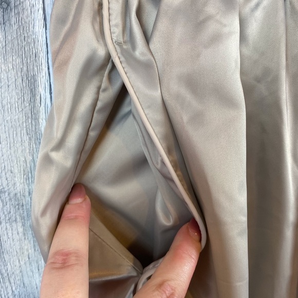 Skims Sporty Satin Straight Leg Pants in Sand Beige Size 4X New! - Picture 5 of 12